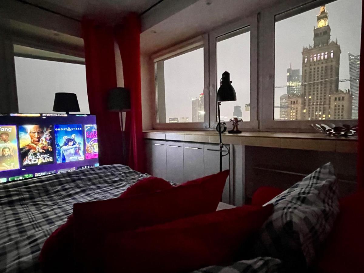 Love Metro Wifi 300Mbs 65'Tv Netflix Hbo Appletv+ Varsóvia Exterior foto